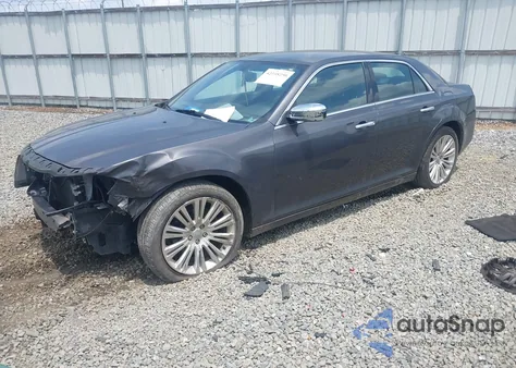 2013 Chrysler 300C John Varvatos Luxury Edition из США, поврежденный, VIN 2C3CCADG3DH659262